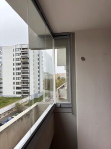 bezrámové zasklívání lodžií certifikovaným systémem Optimi